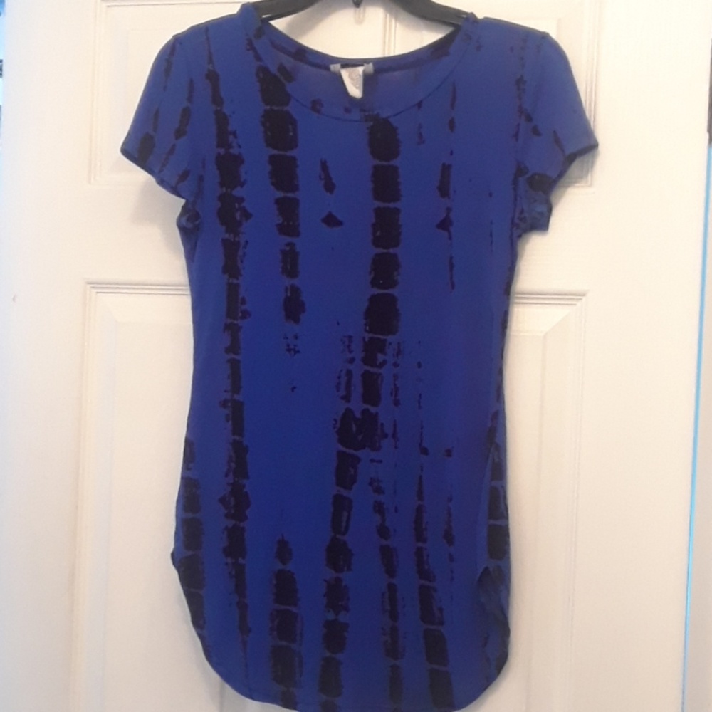Women's top Blue and Black Size S